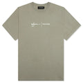 Feature x Wynn Logo Lock Up Tee Oil Green