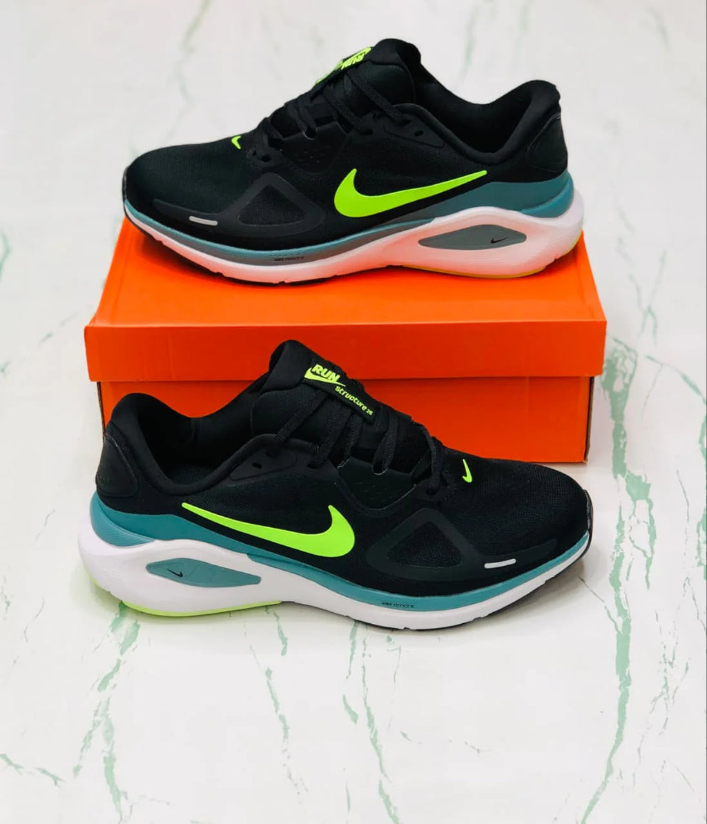 NIKE STRUCTURE 26 SEAWEED VOLT AND BLACK