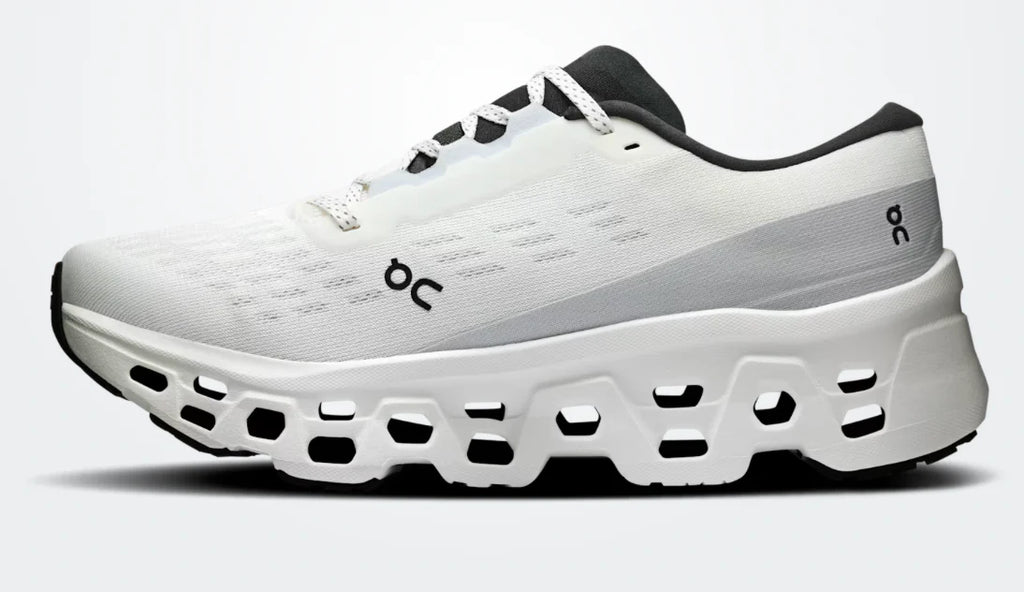 Womens On Cloudmonster 3