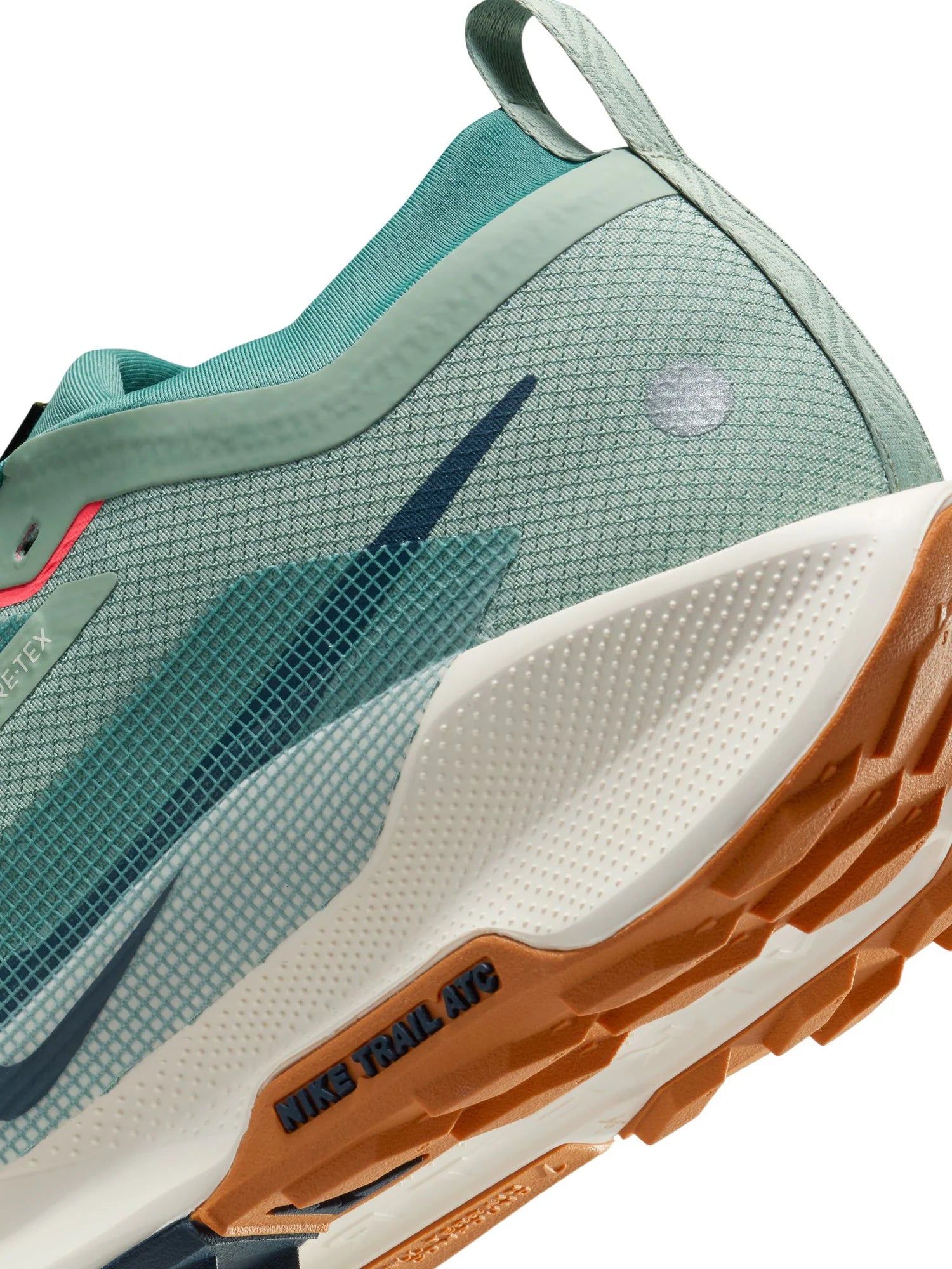 Nike Pegasus Trail 5 GORE TEX Mens Shoes
