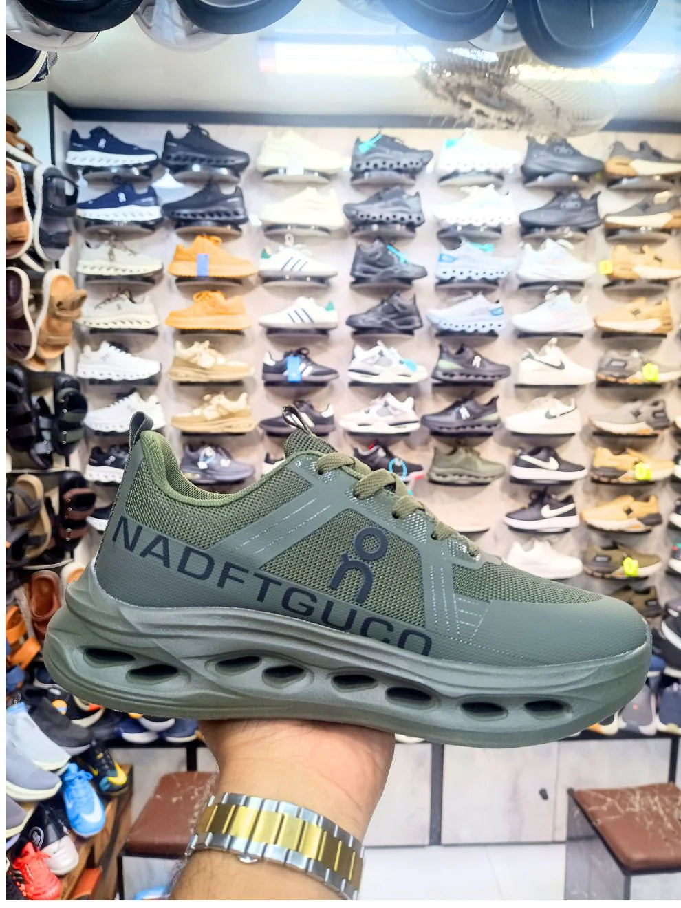 NADFTGUCO MEN PREMIUM CLOUD STYLE GREEN