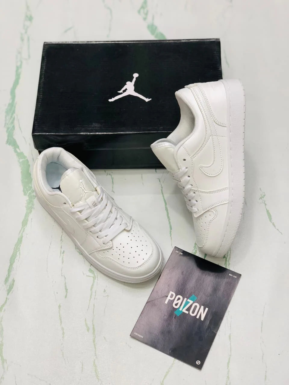 NIKE AIR JORDAN 1 LOW ALL WHITE