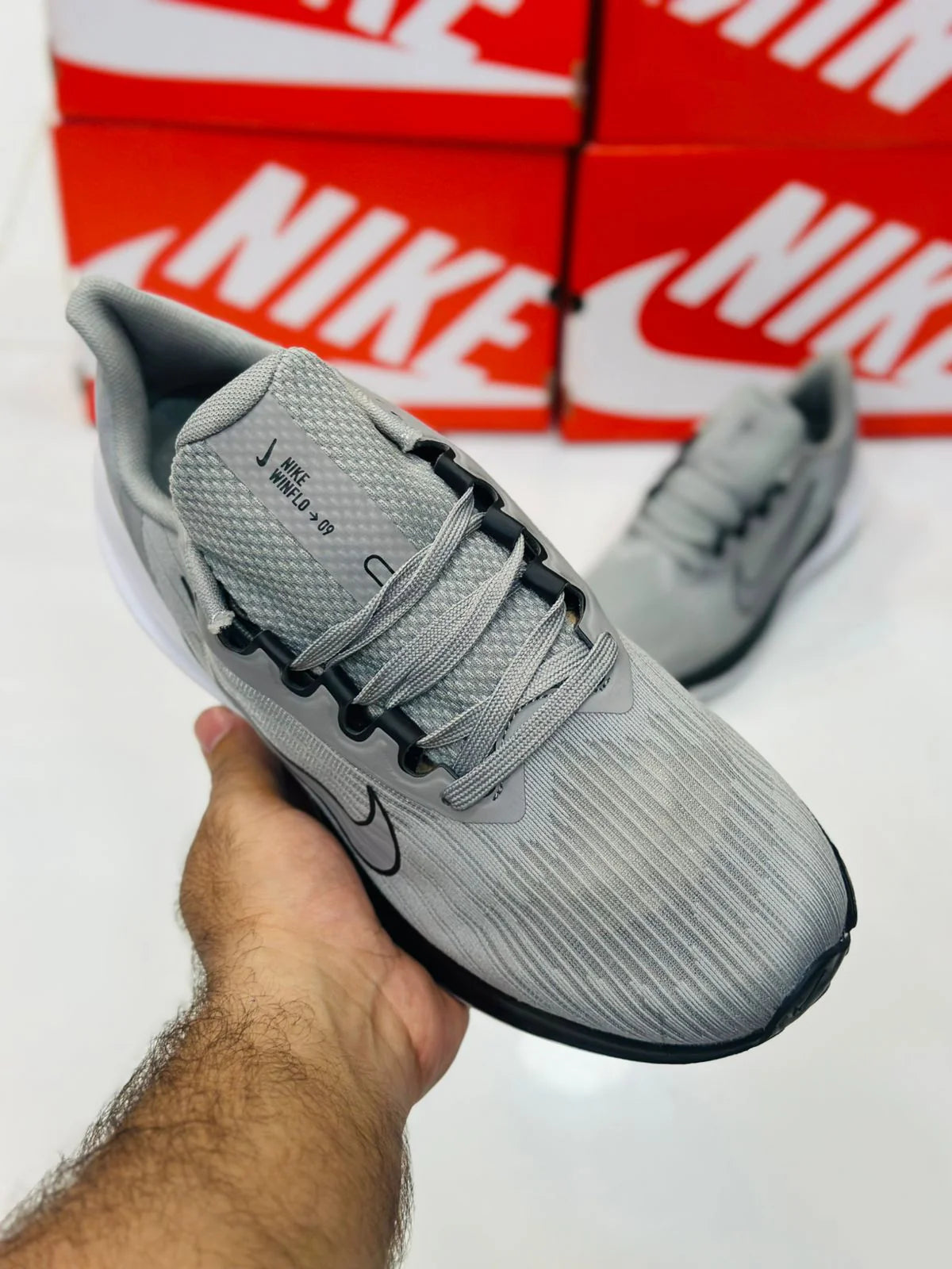 NIKE WINFLO 9 GREY BLACK AND WHITE