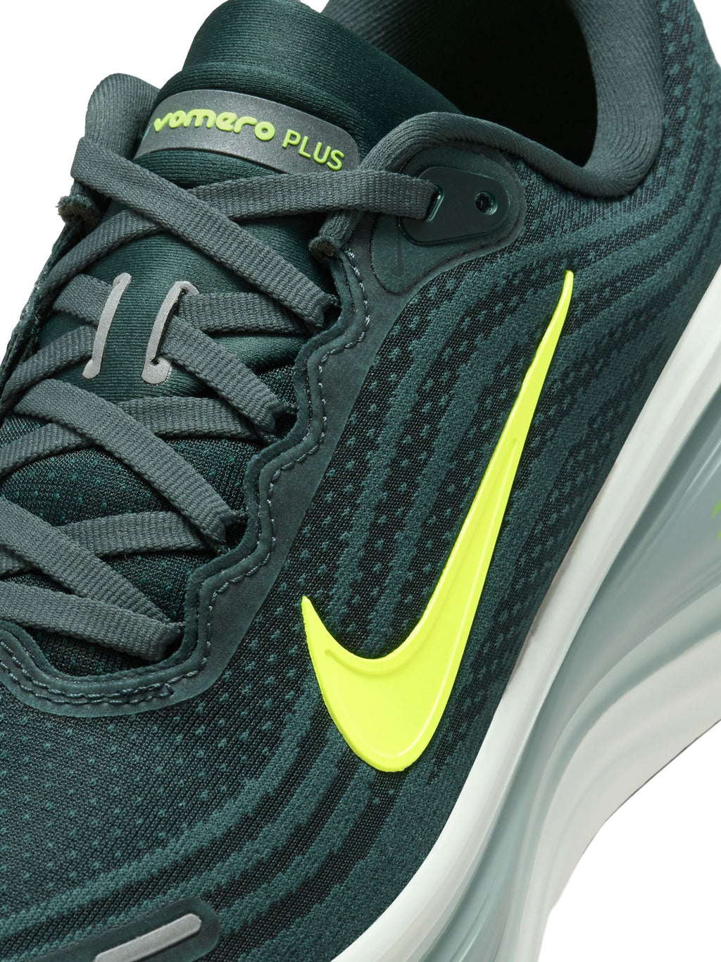 Nike Air Zoom Vomero Plus Mens Shoes
