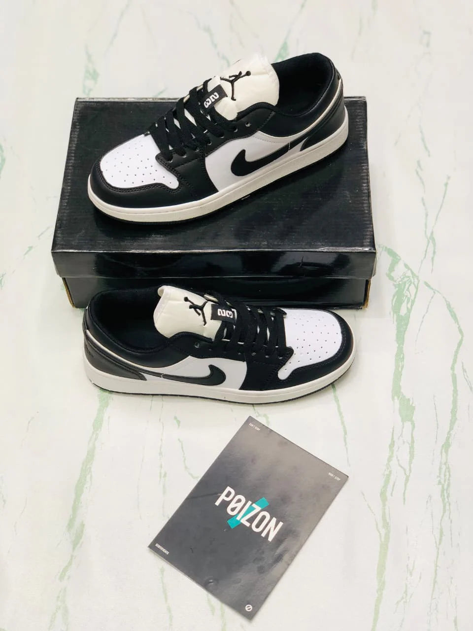 NIKE AIR JORDAN 1 PANDA
