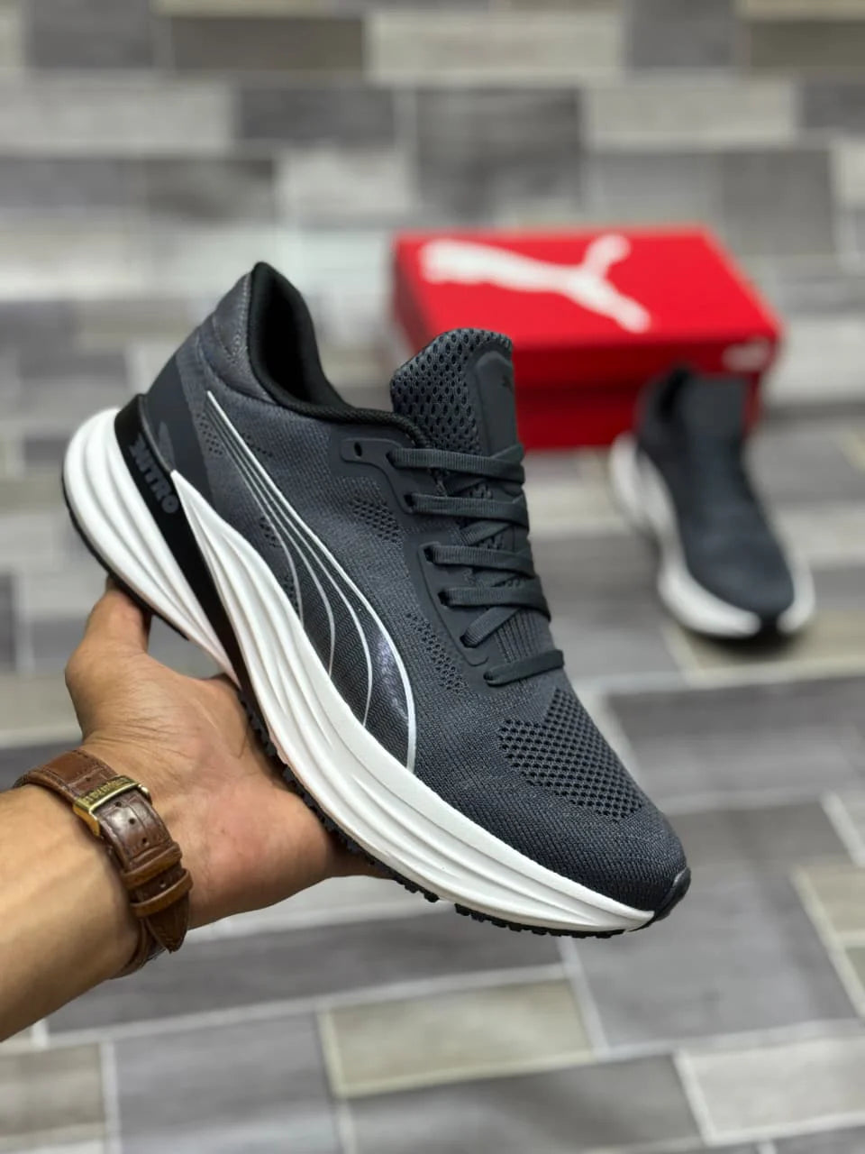 PUMA MAGNIFY NITRO 2 BLACK WHITE
