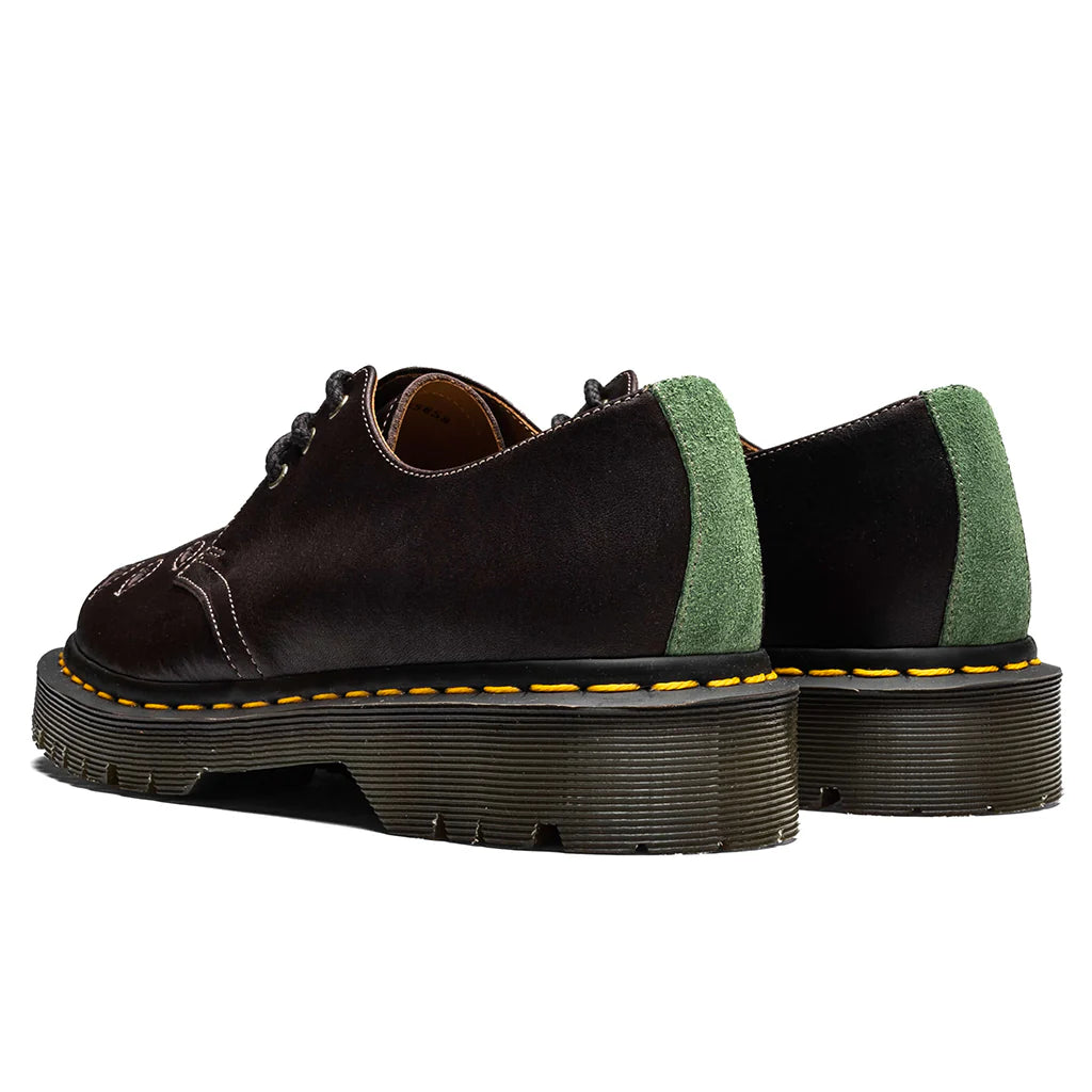 1461 Chestnut Brown Pea Green