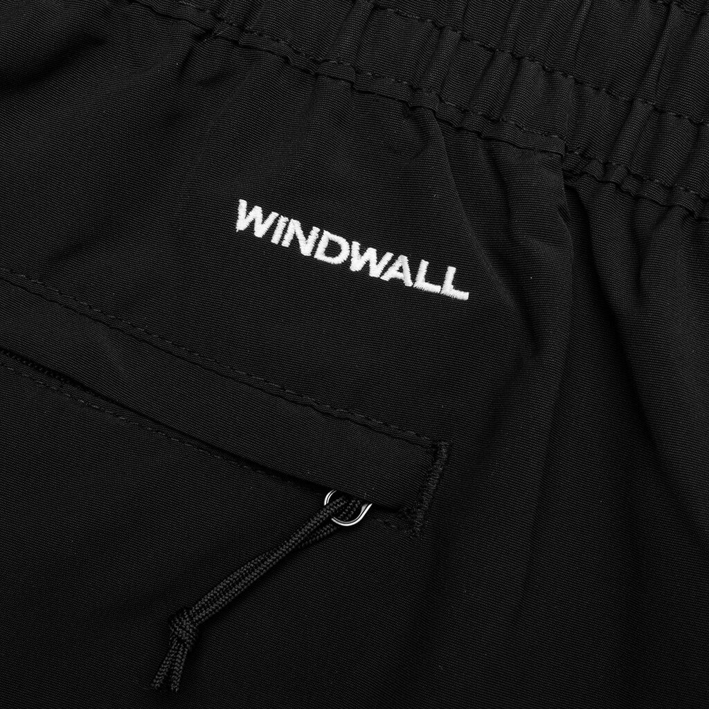Easy Wind Short Black