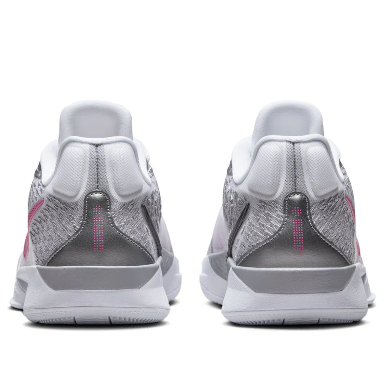 Tênis Nike Sabrina 2 Lily