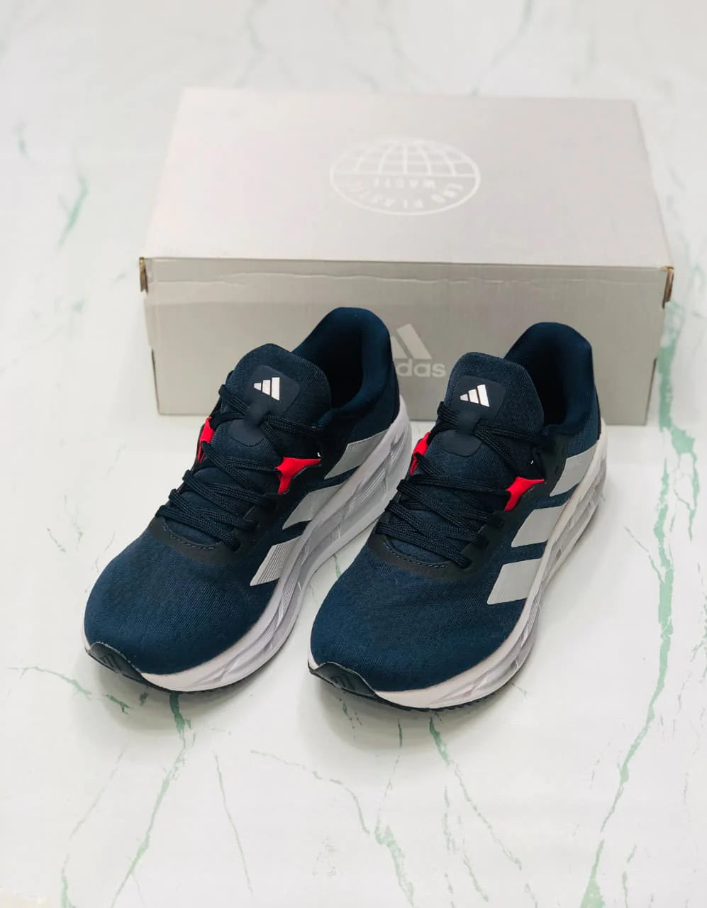 ADISTAR 3 BLUE AND WHITE