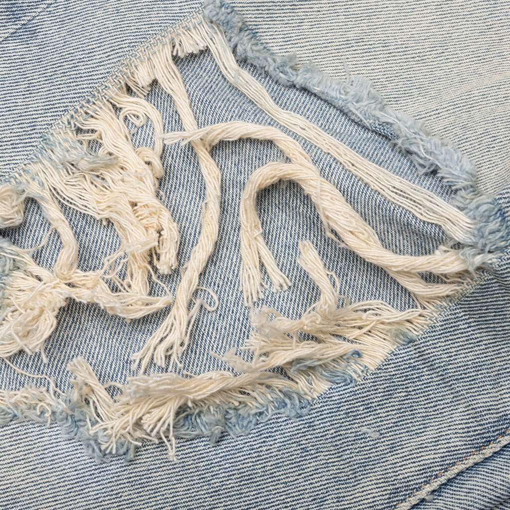 Knee Blowout Dirty Jeans Light Indigo