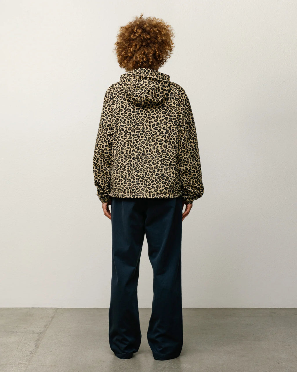 LIGHTWEIGHT HOODED JACKET