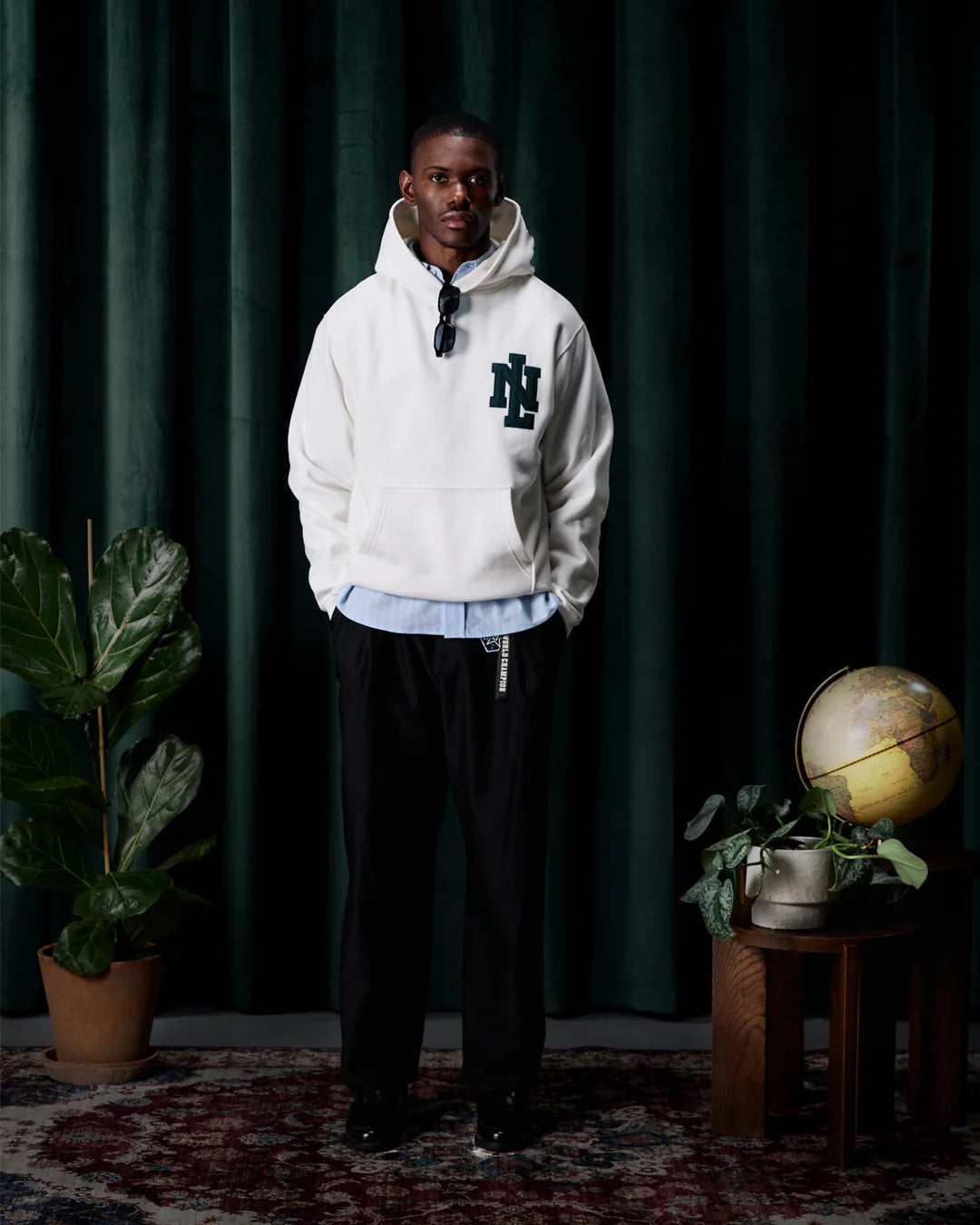 VICTORY HOODIE WHITE