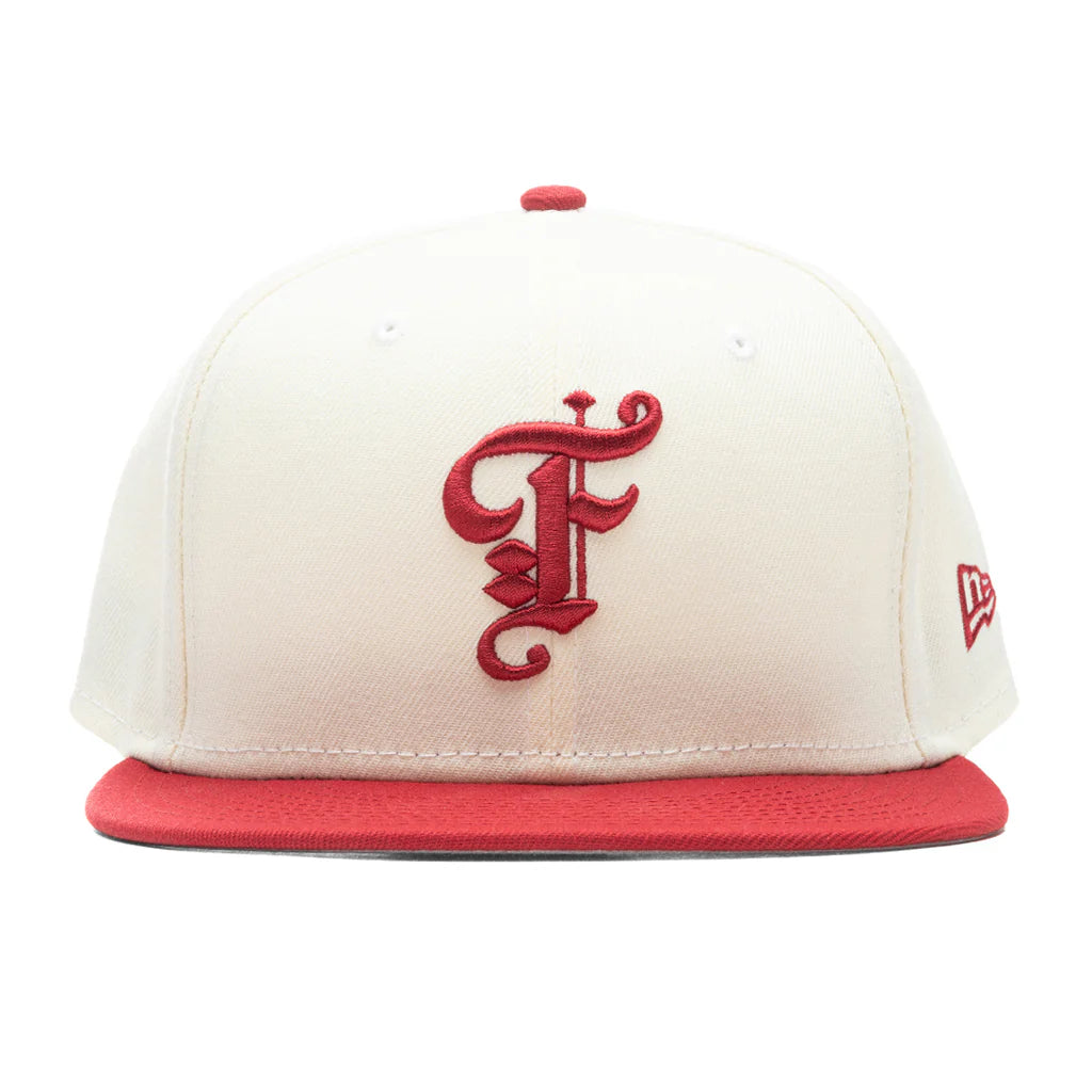 Feature x New Era OE Fitted Cap Off White Pinot Red