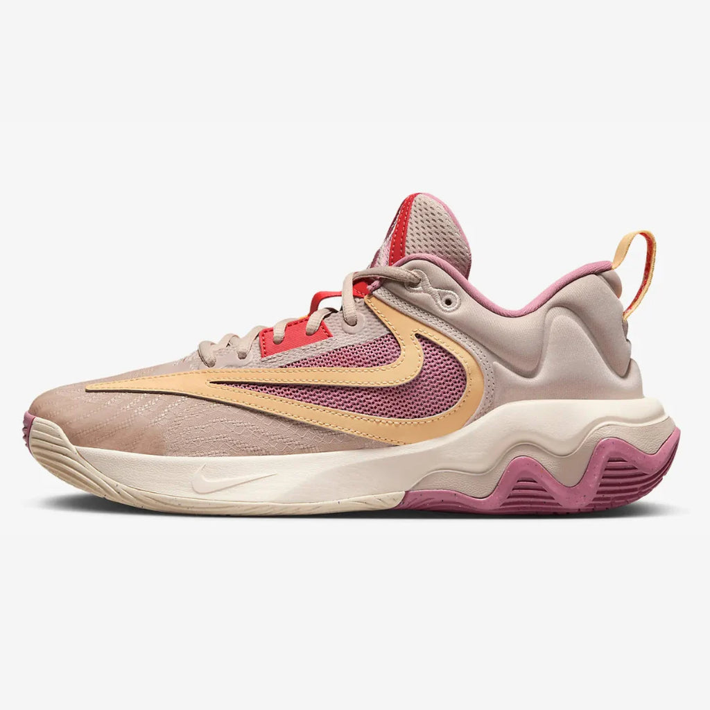 Tênis Nike Giannis Immortality 3 Bege Roxo