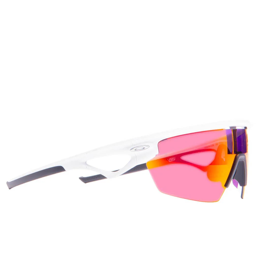 Sphaera Matte White Prizm Field