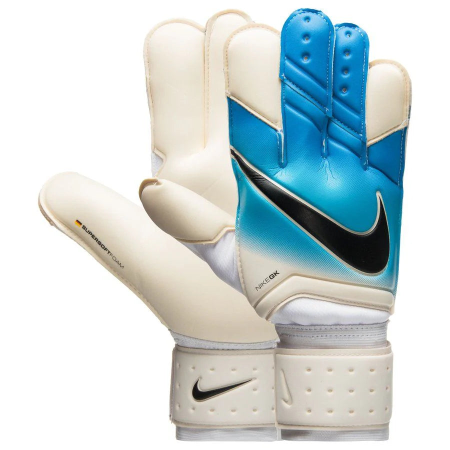Nike Grip 3 Goalkeeper Gloves