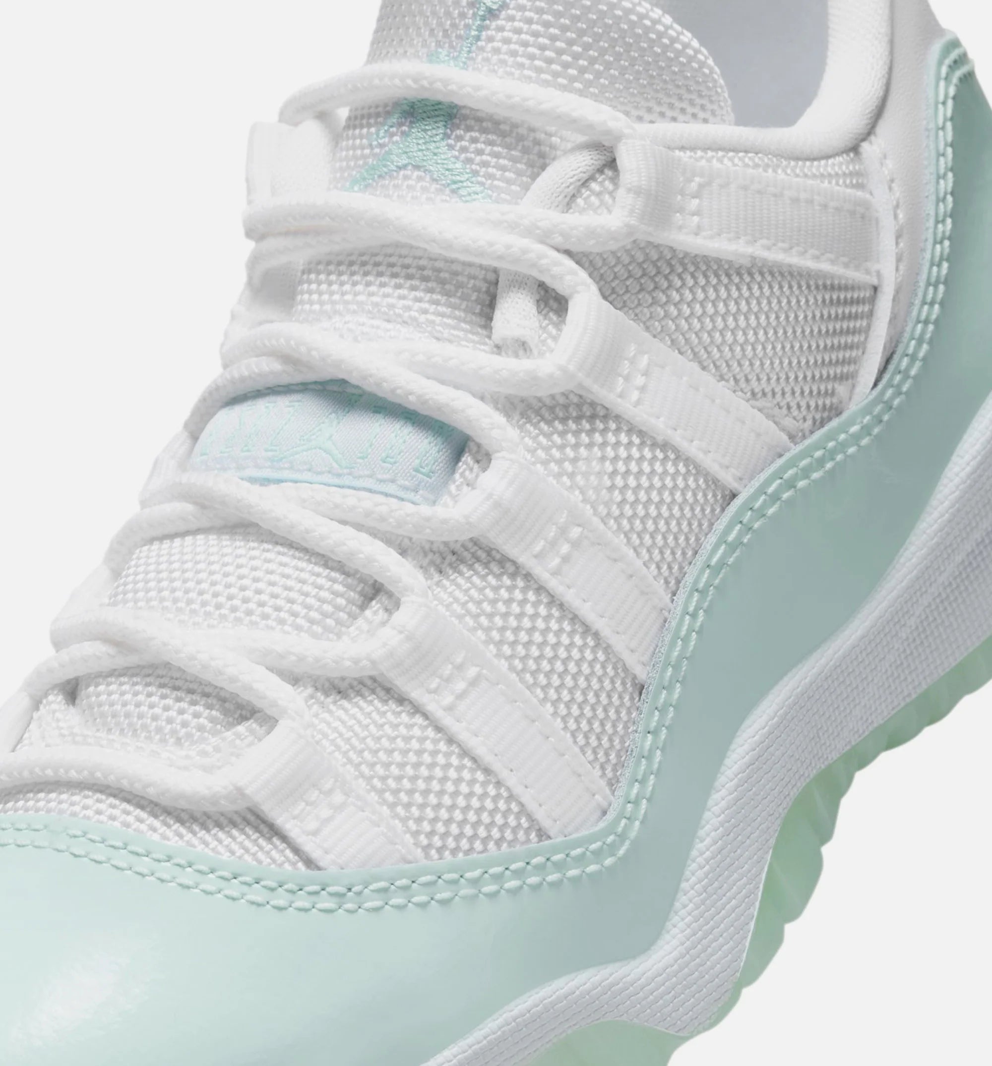 Air Jordan 11 Retro Low Igloo Preschool Lifestyle Shoe White Igloo