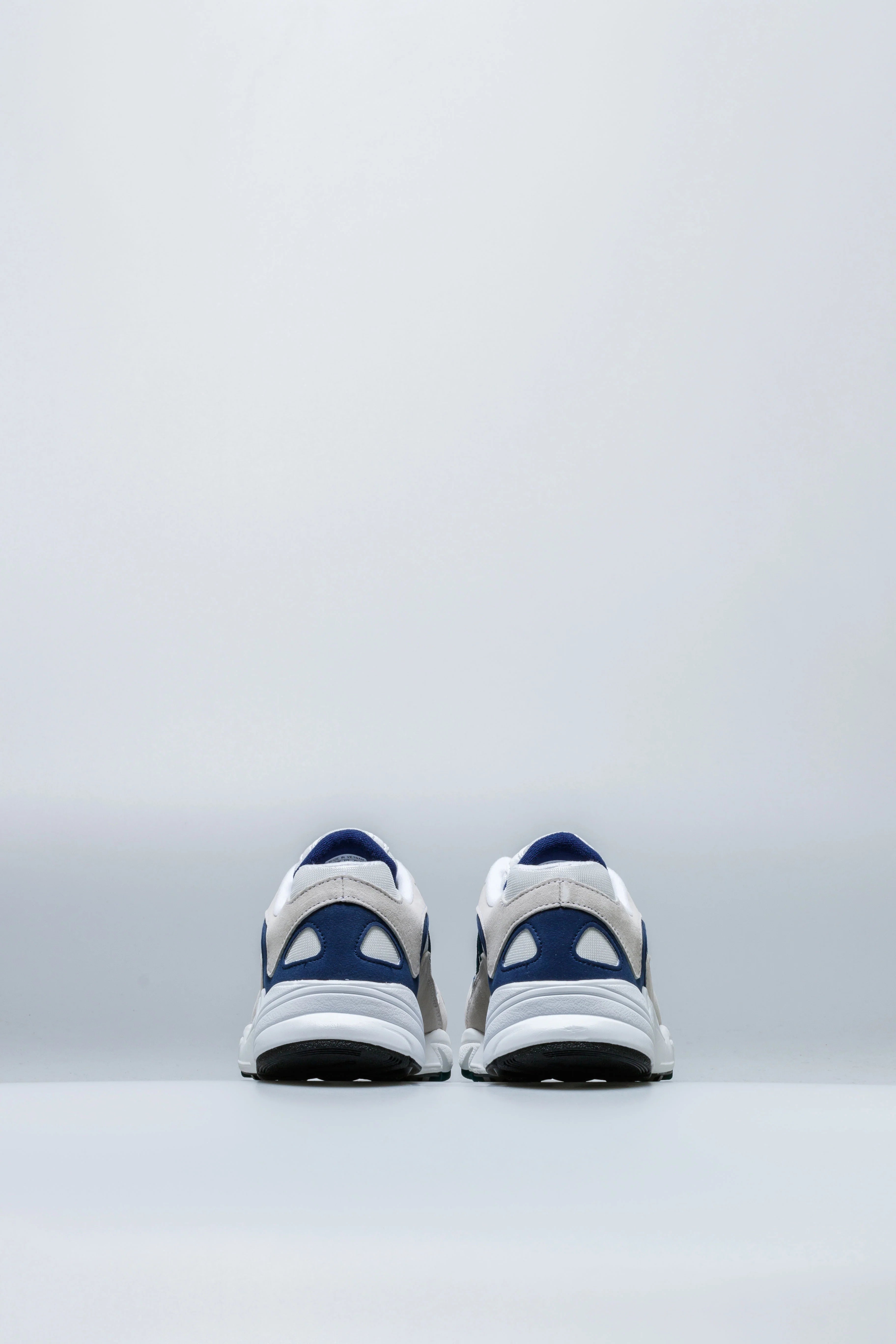 Yung 1 Mens Shoe Cloud White Noble Green Blue