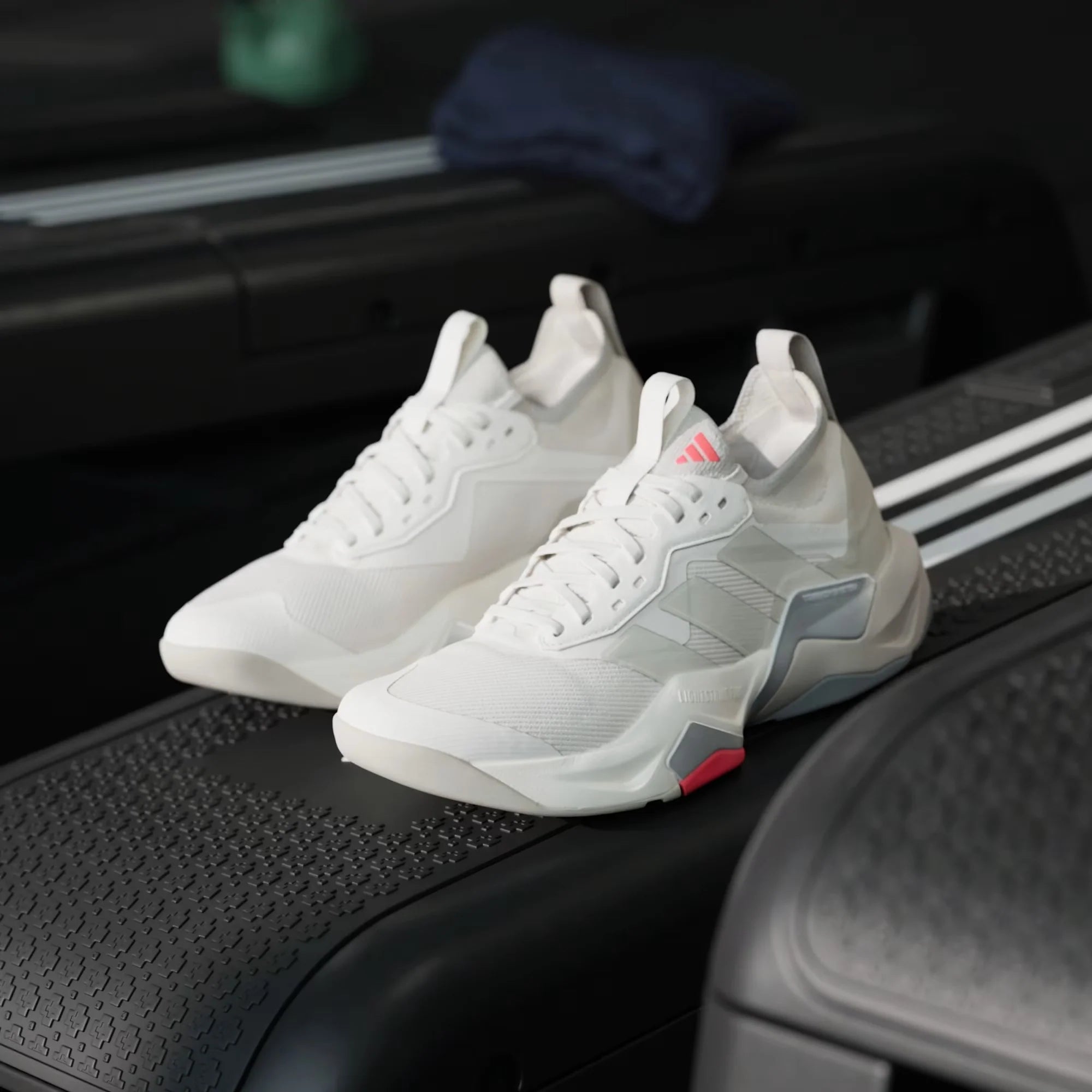 Tênis Adidas Rapidmove ADV 2 Bege