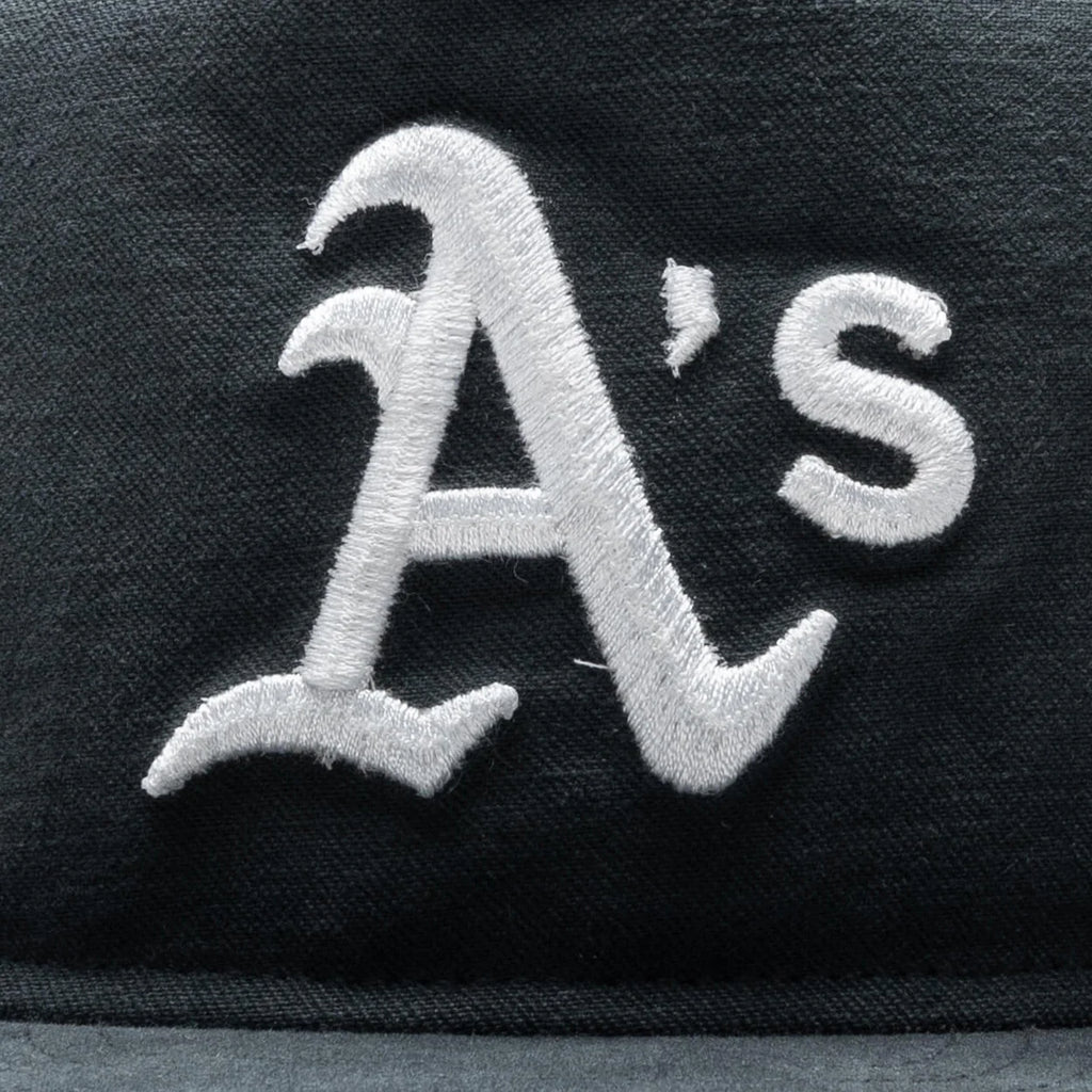 59FIFTY A Frame Championship Side Flag Oakland Athletics
