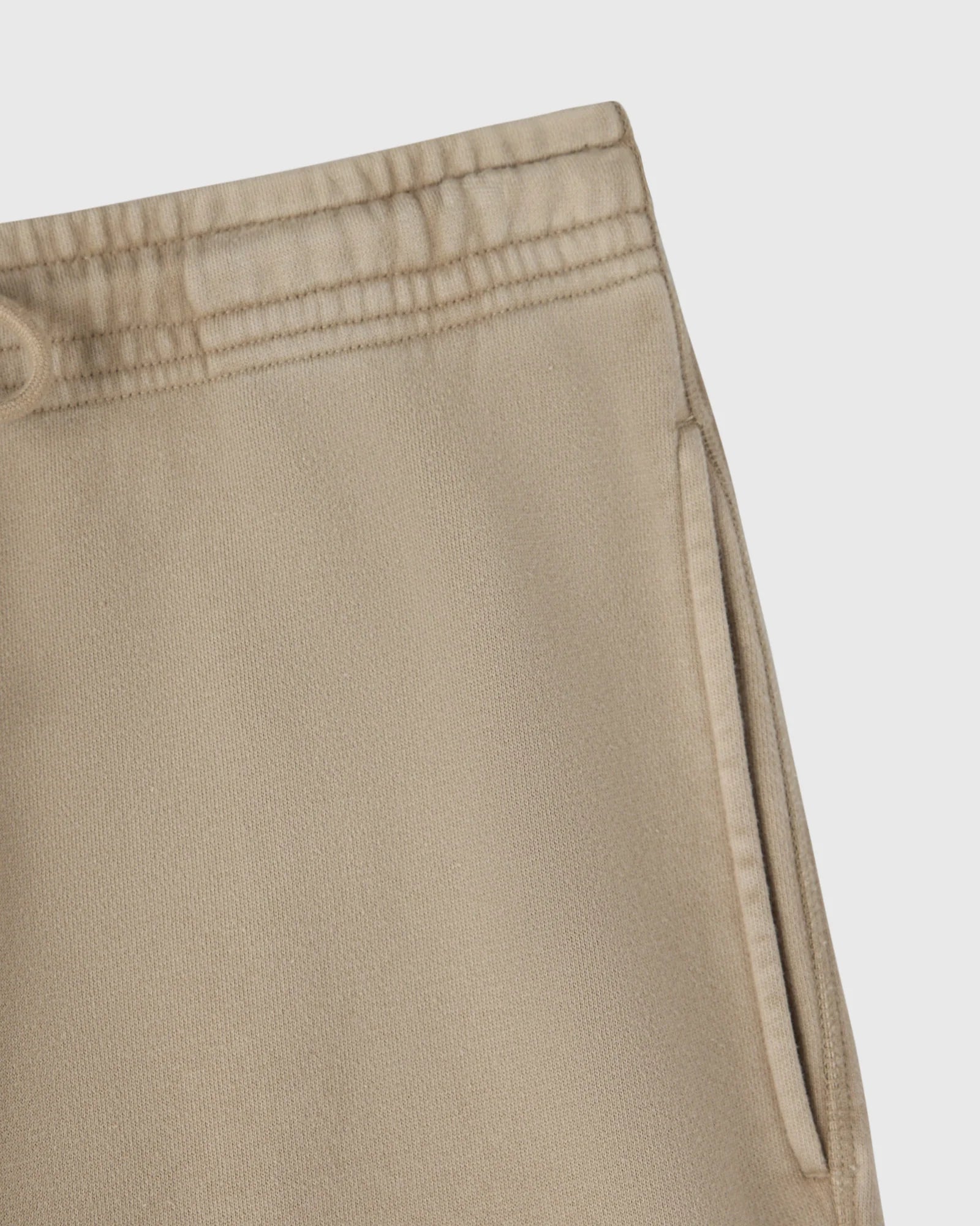 Muskoka Cargo Sweatpant Sandstone