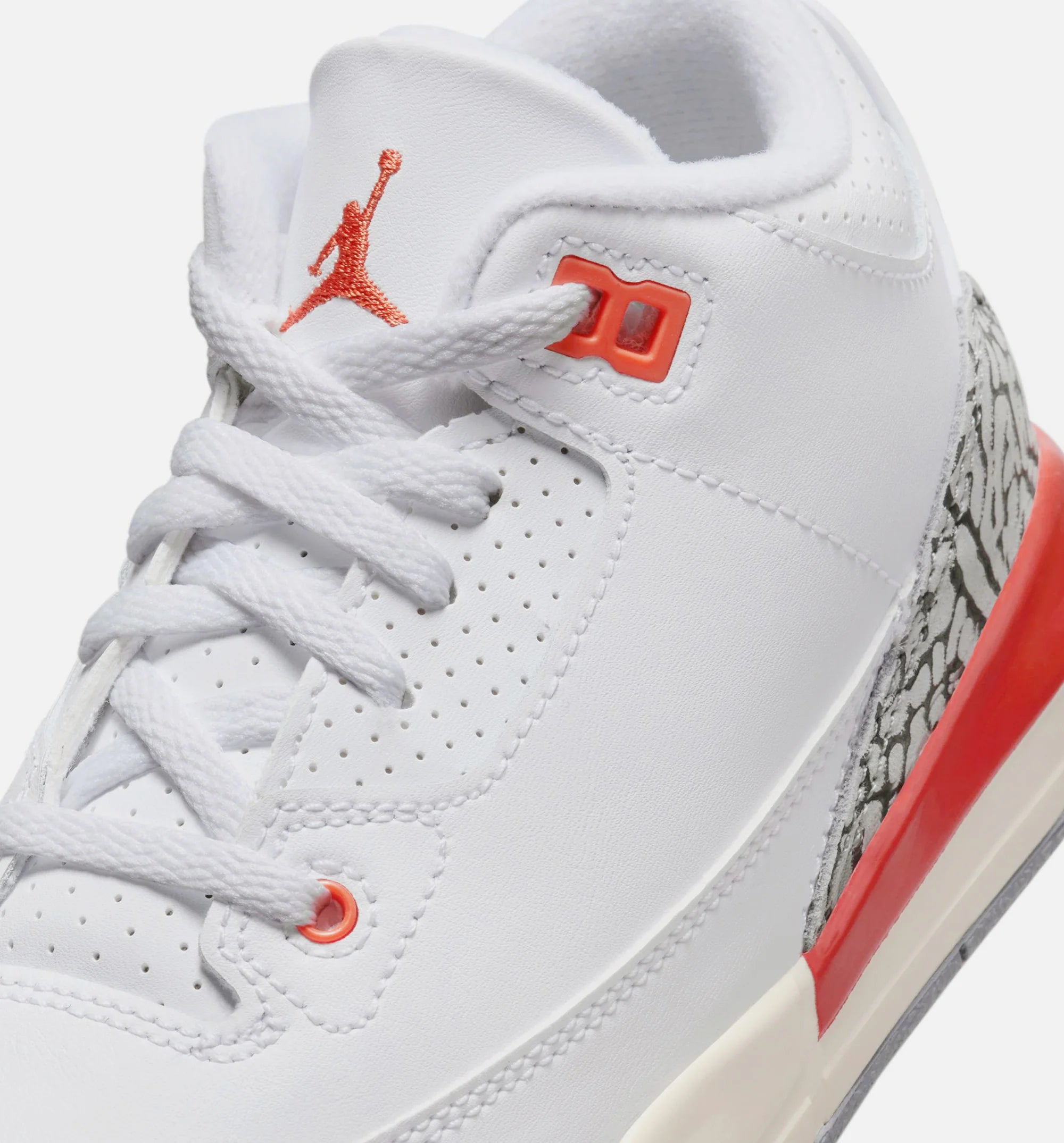 Air Jordan 3 Retro Georgia Peach Preschool Lifestyle Shoe White Cosmic Clay Sail Cement Grey