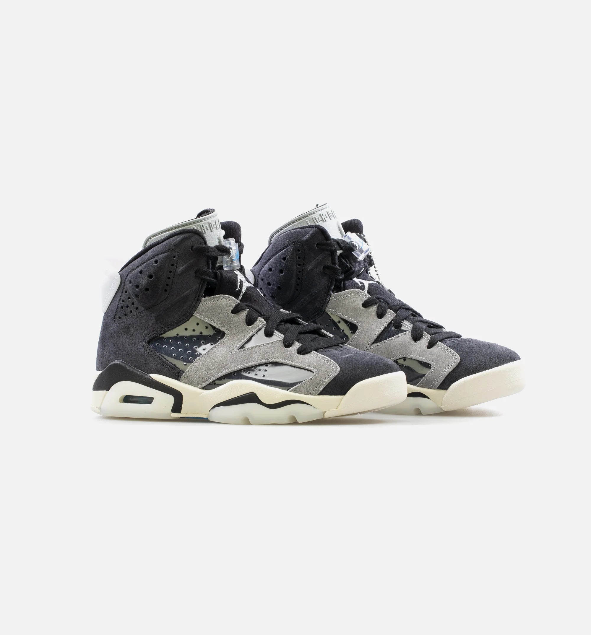 Air Jordan Retro 6 Tech Chrome Womens Lifestyle Shoe Black Grey