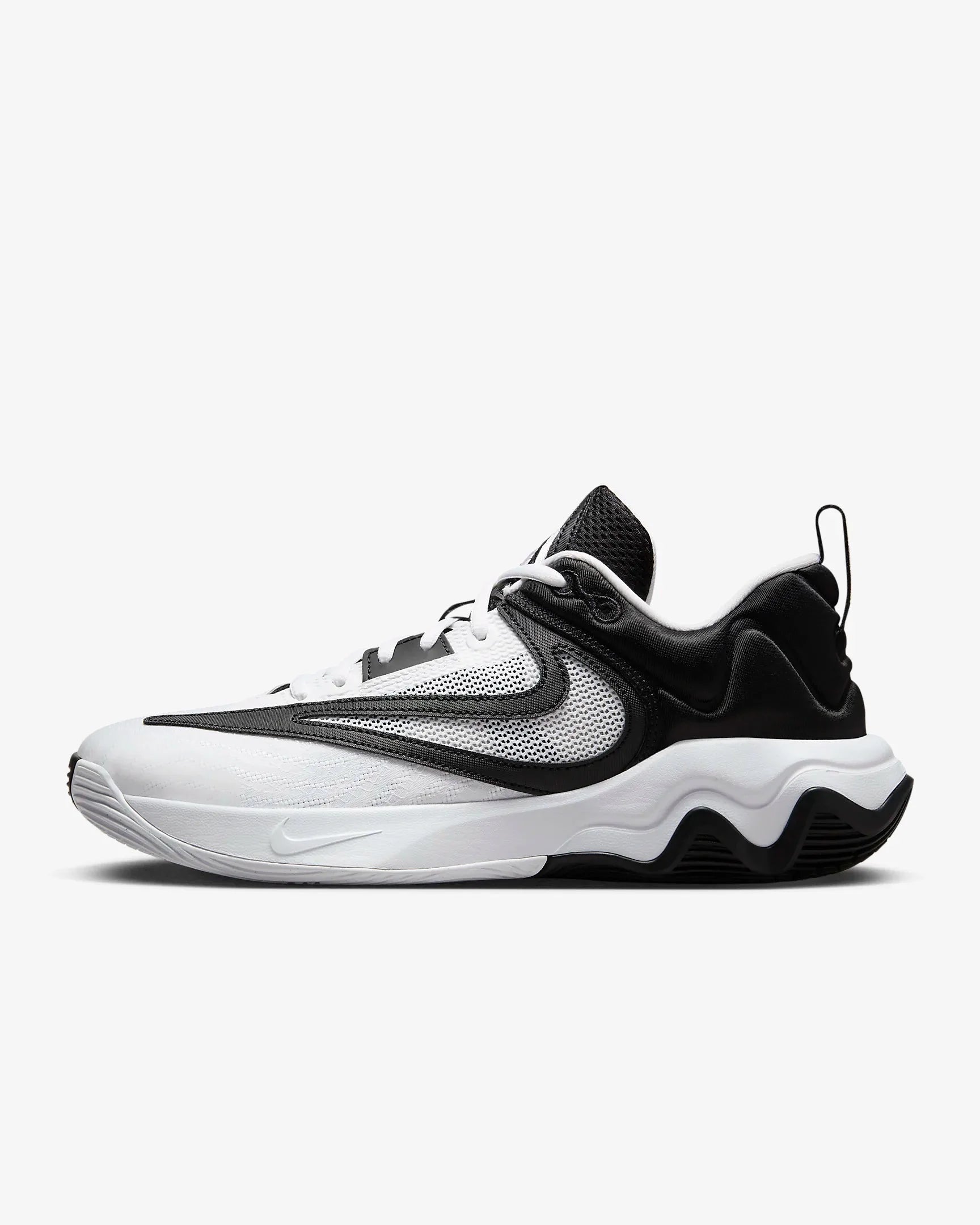 Tênis Nike Giannis Immortality 3 Preto Branco