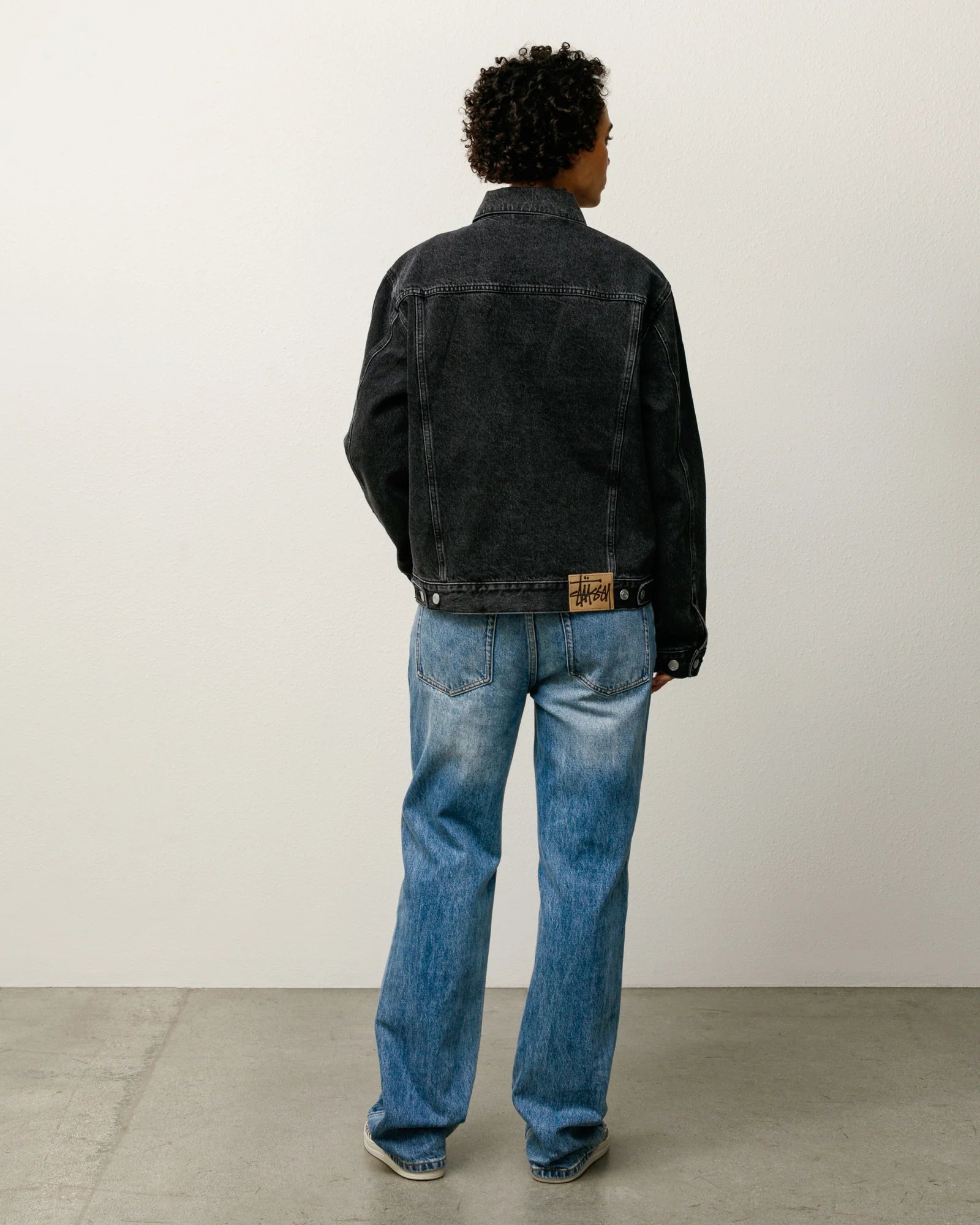LINED DENIM TRUCKER JACKET