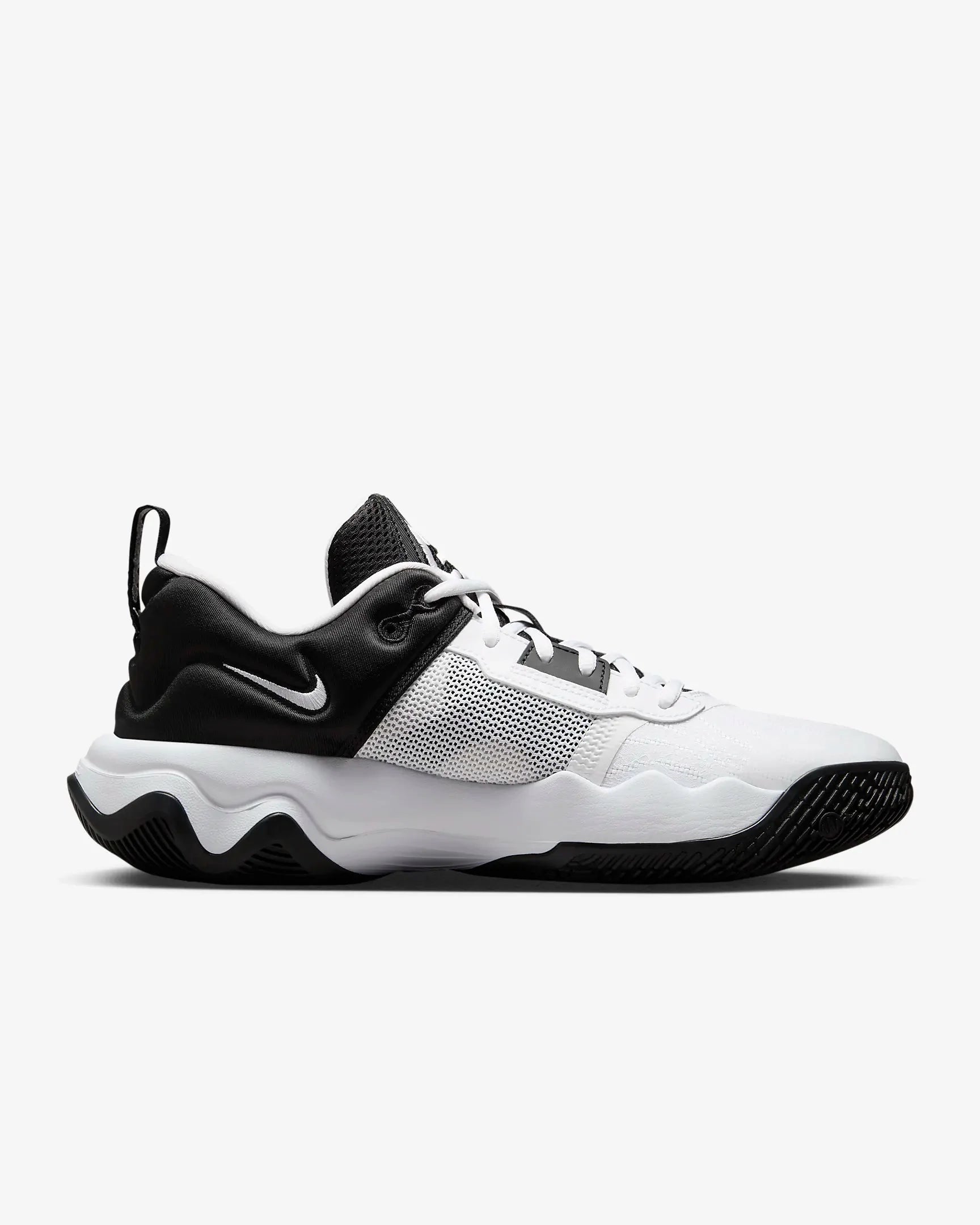 Tênis Nike Giannis Immortality 3 Preto Branco