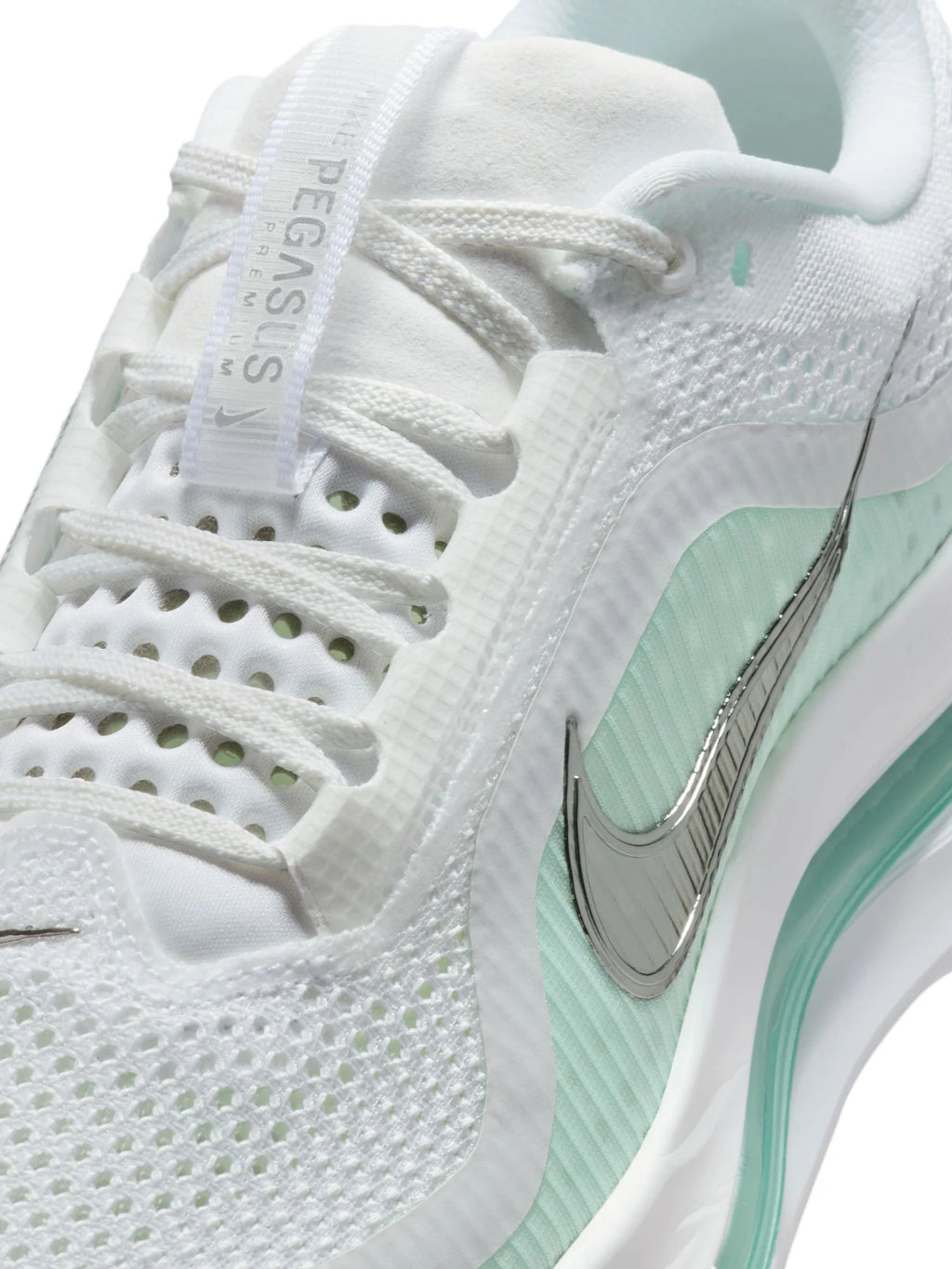 Nike Pegasus Premium Womens Shoes