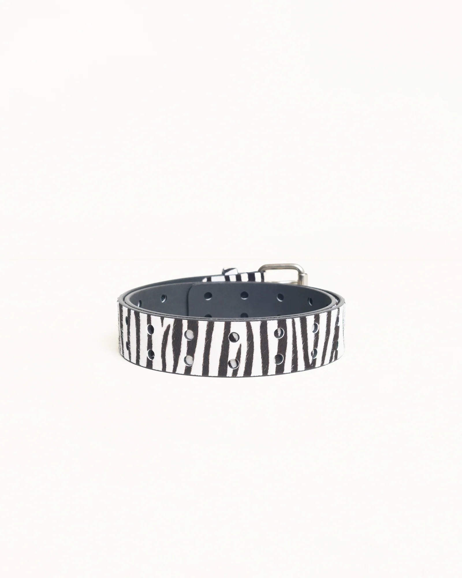 PUNCH OUT LEATHER BELT