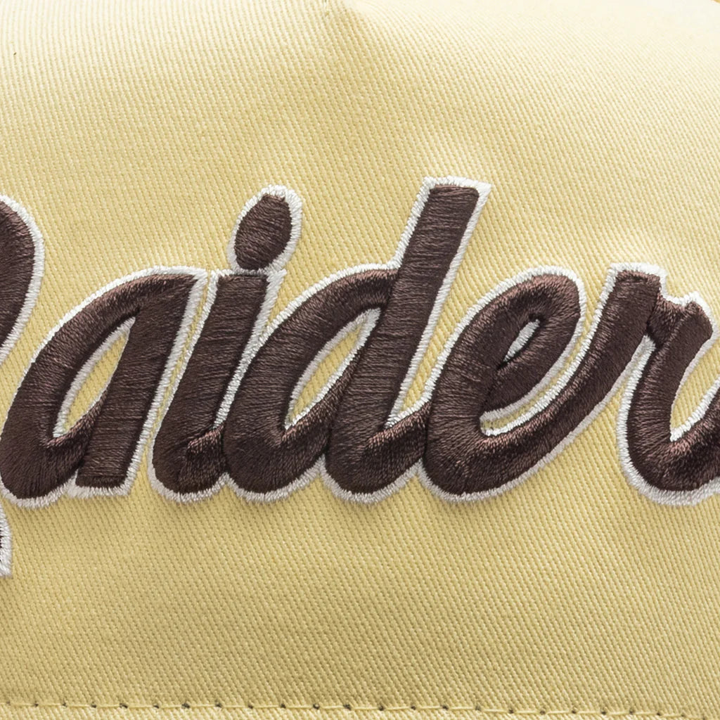 Feature x New Era 9FIFTY A Frame Snapback Las Vegas Raiders Soft Yellow Walnut