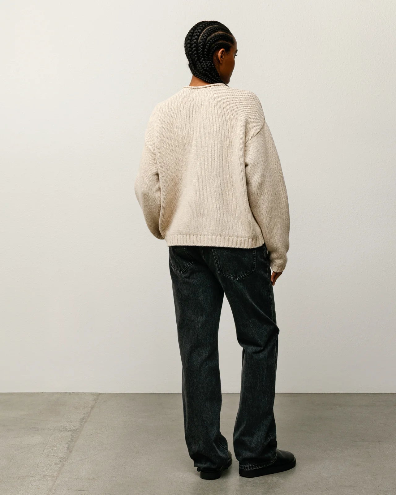 ROLL V NECK SWEATER